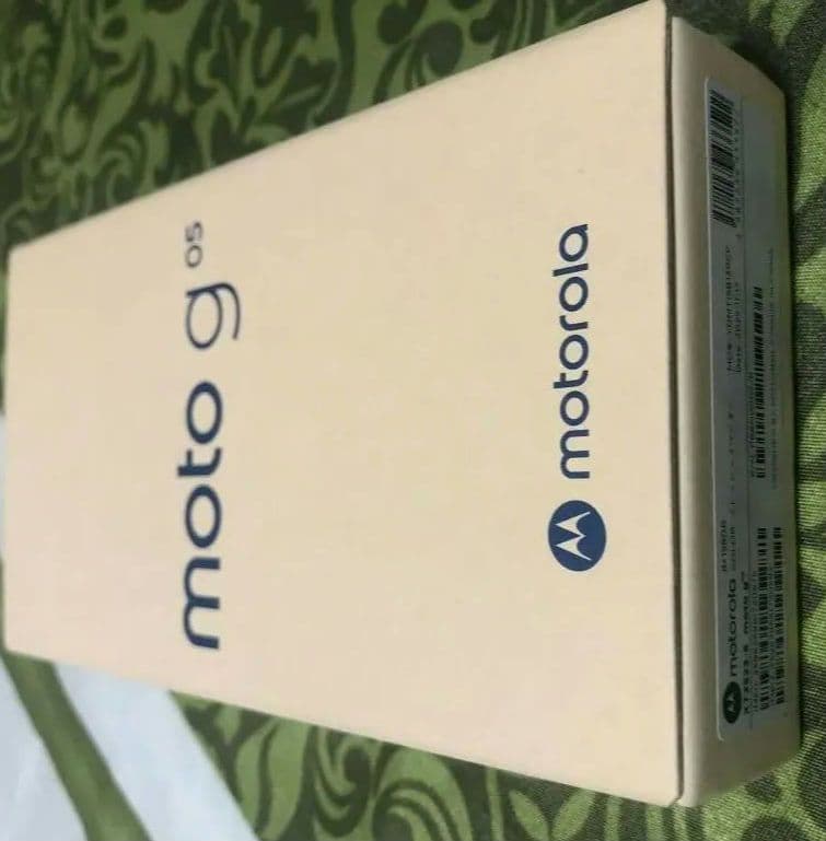 MOTOROLA moto g 05 本体 新品未開封　シムフリー