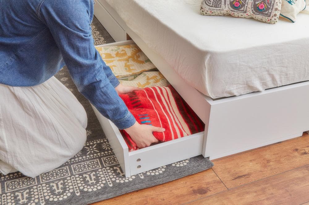 【新品・送料無料】【ダブル】Pluto 収納付きベッド（マットレス付き）