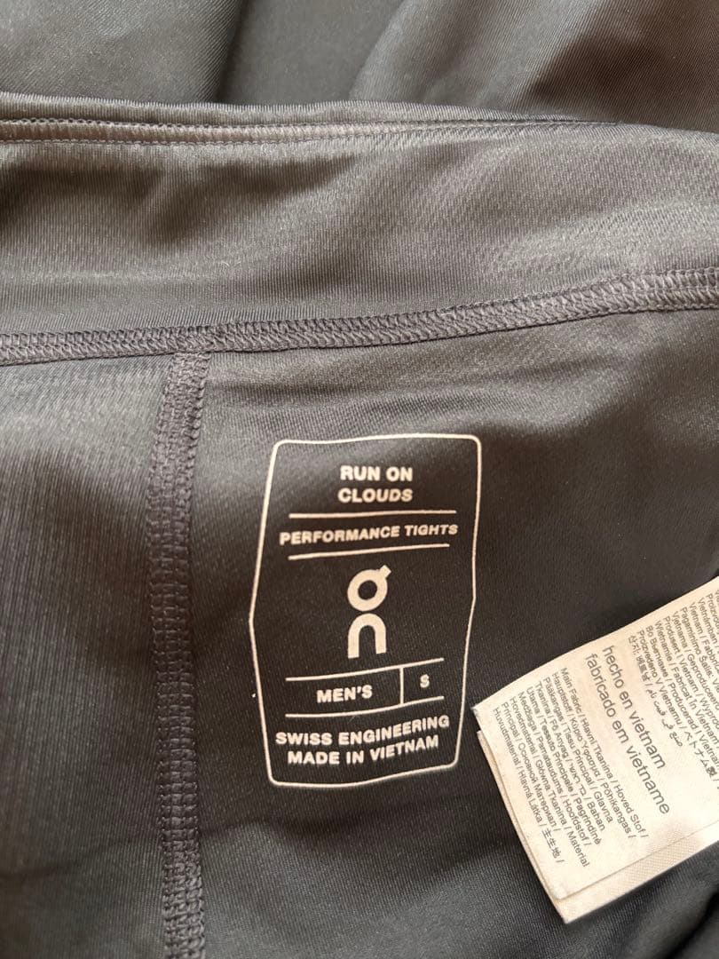 ON パフォーマンスタイツ Sサイズ