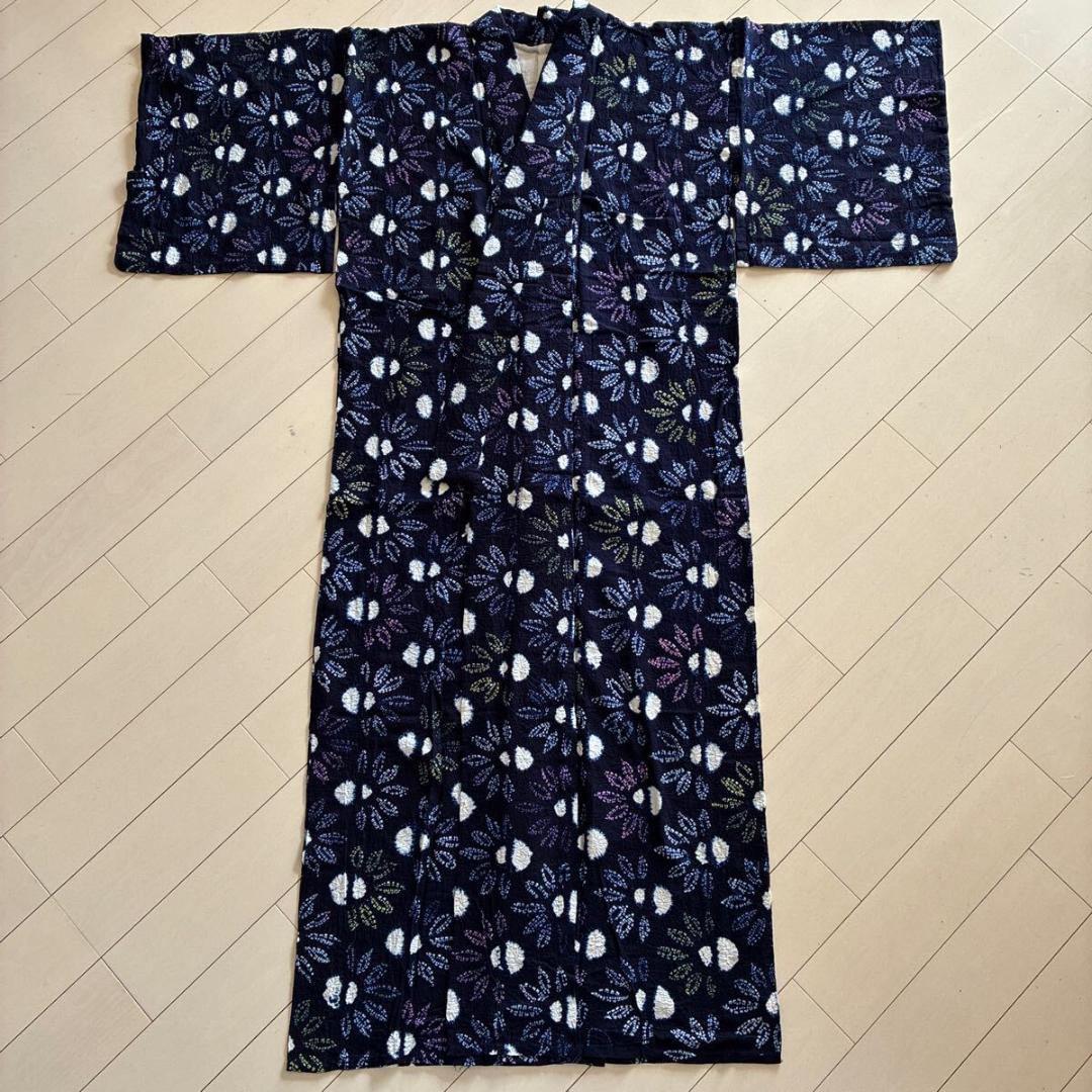■E4251■美品■木綿■有松鳴海絞り　藍染に黄色とピンク　花模様　浴衣■裄63