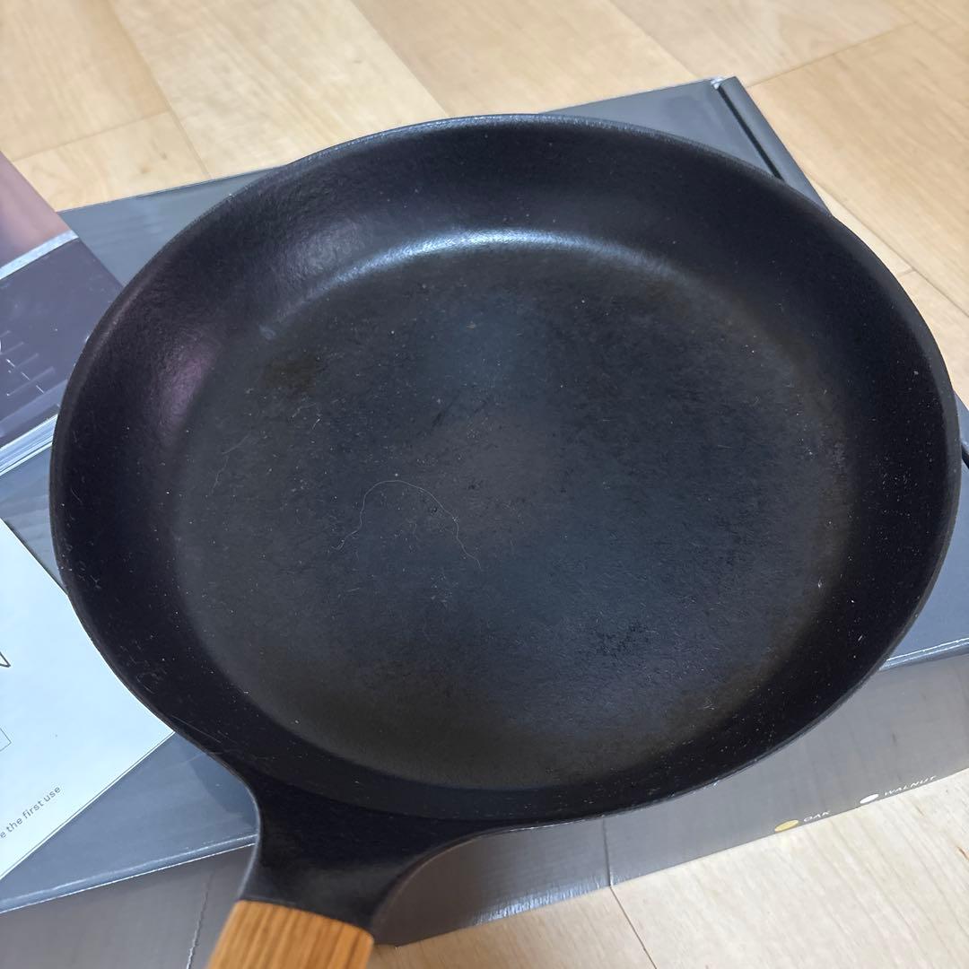 【値下】VERMICULAR バーミキュラ 26cm FRYING PAN 鉄製