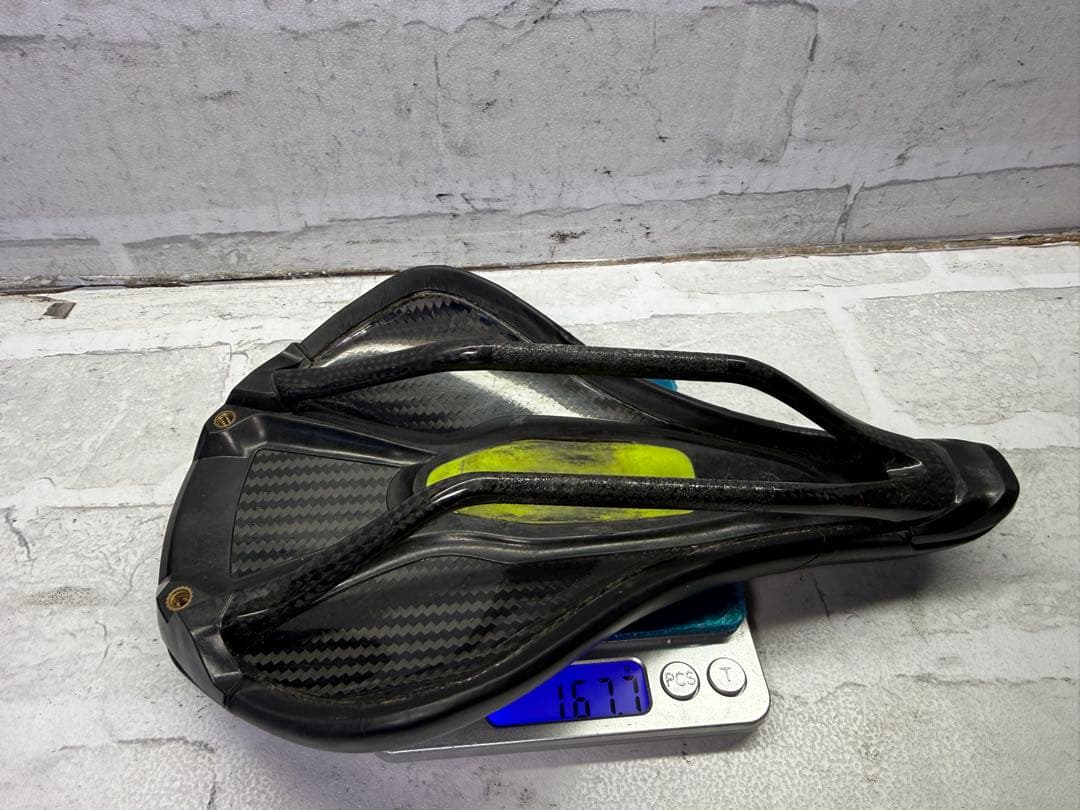 スペシャライズド　S-WORKS mimic カーボン　ローバイクサドル