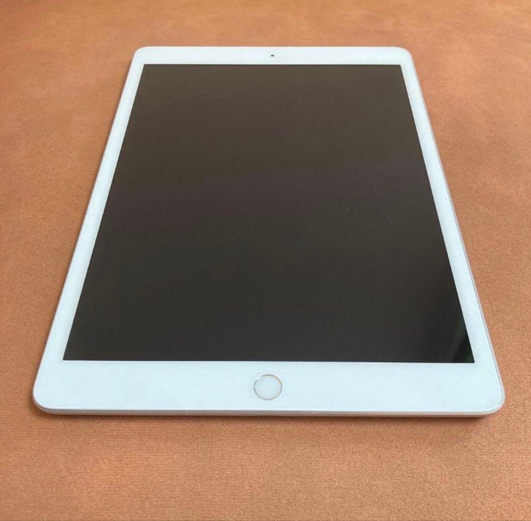 562【早い者勝ち】電池良好☆iPad8 第8世代 32GB SIMフリー☆