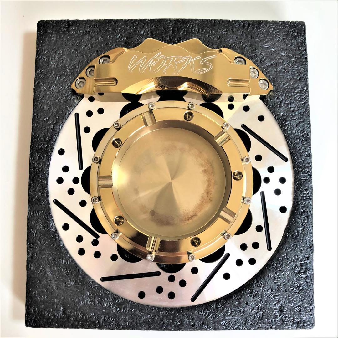 ブレーキキャリパーモチーフの小物入れ アッシュトレー 灰皿　ゴールド