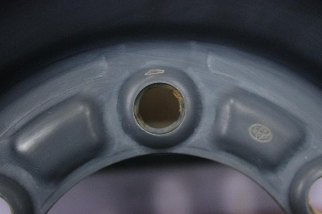 新車外し・ハイエース純正ホイール　№１７５