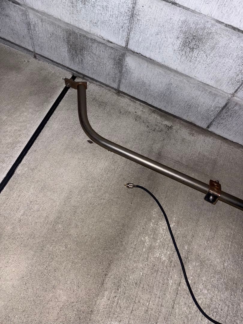 パイプアンテナステー　トラック