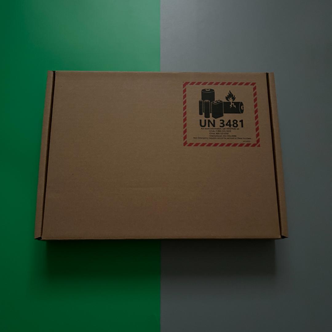 Surface Pro 8 8PN-00010 リファビッシュ品 未開封品