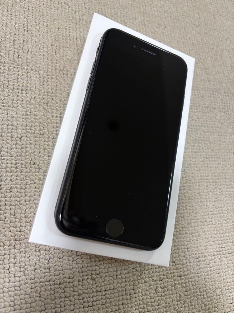 Apple iPhone SE (第2世代) ブラック