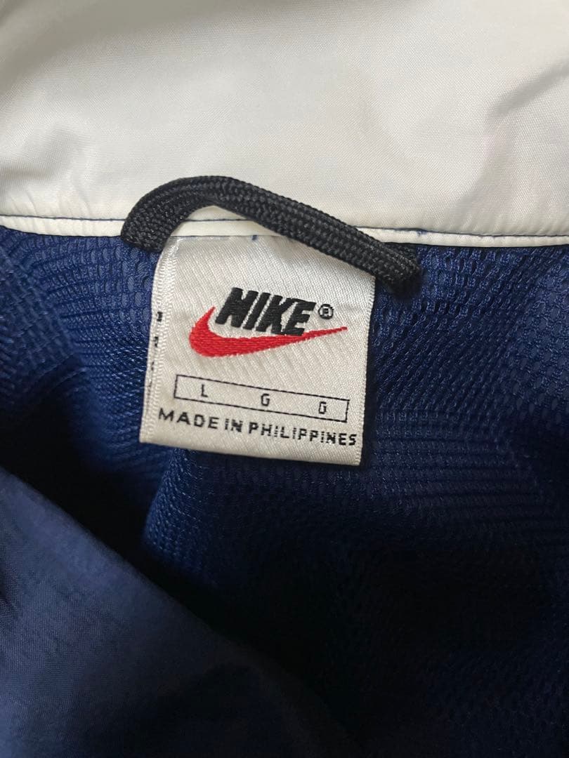 90s NIKE ナイキ　ナイロンジャケット　y2k ネイビー　刺繍　銀タグ
