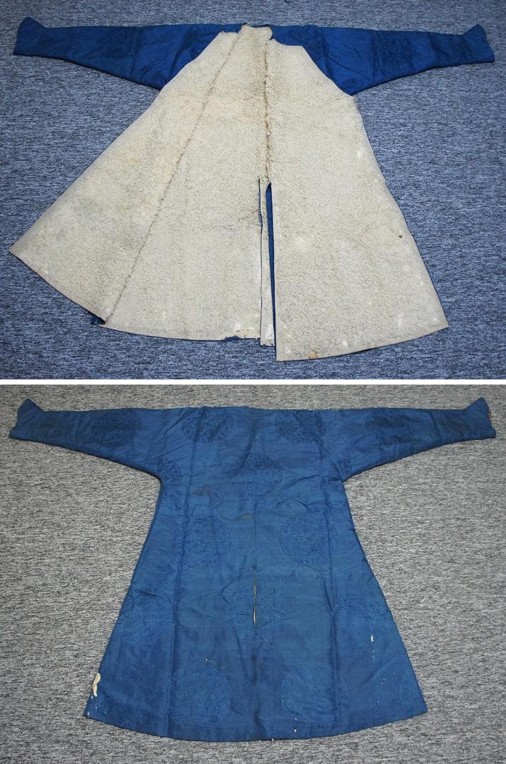 【織】　★ 織繍 藍色暗花綢羊皮常服袍 ★　清朝期　二龍戯珠 織綴文様　宮廷珍玩