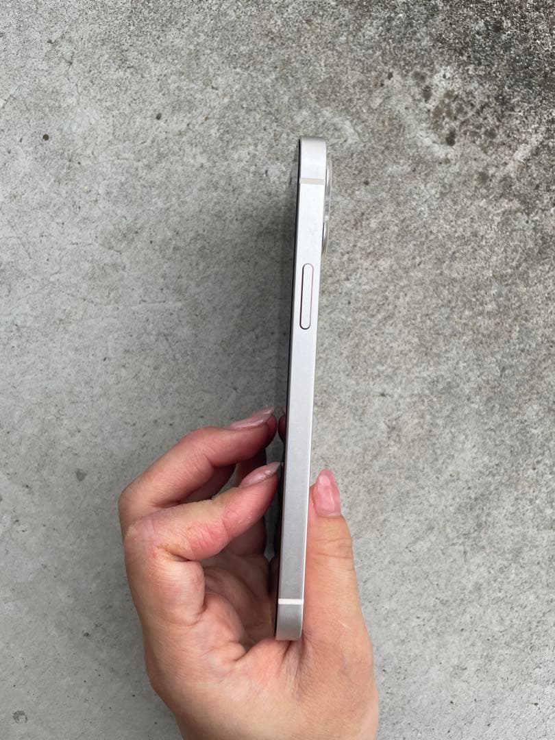 Apple iPhone 12 ホワイト 本体　128gb