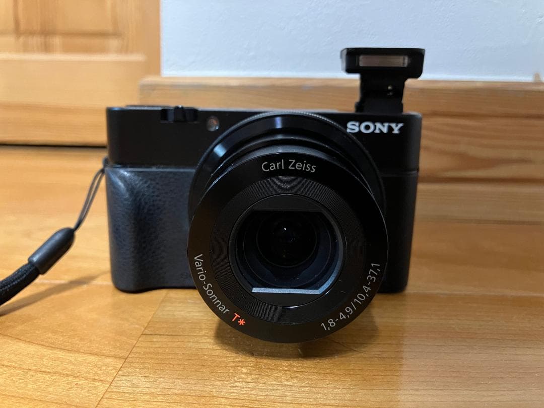 デジタルカメラ SONY Cyber-shot DSC-RX100 20.2MP