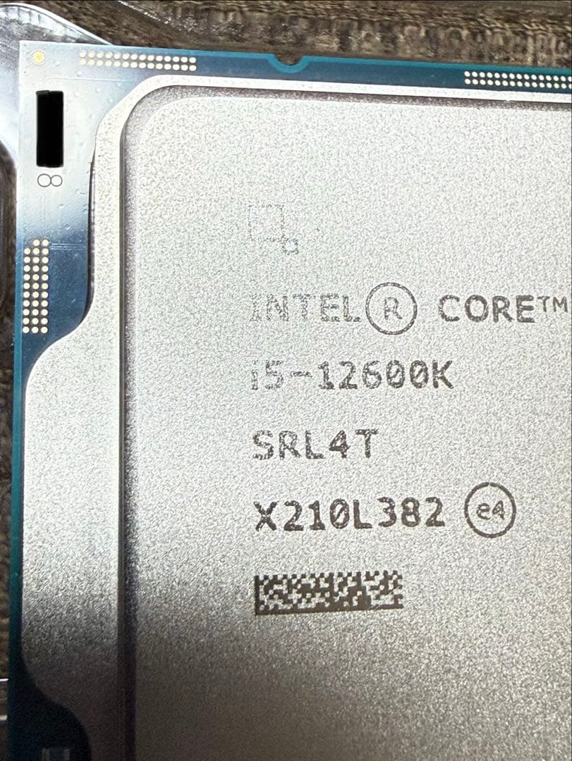 Core i5-12600K + DDR4 3200 8G×2枚 + AS500