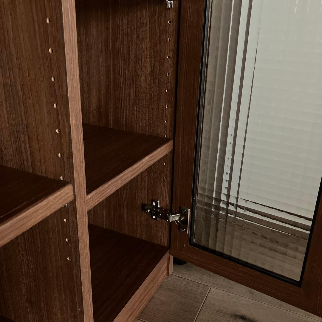 木製ラック ガラス扉付き