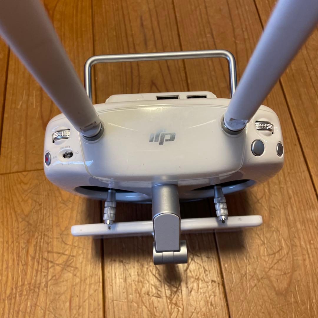 【ジャンク品】DJI Phantom 4 リモートコントローラー　GL300E