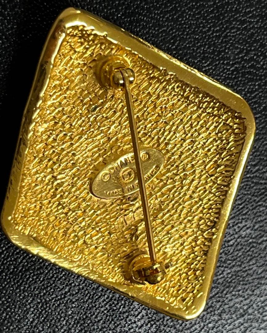 美品 CHANEL シャネル ブローチ 箱付 菱形 ゴールド アンティーク