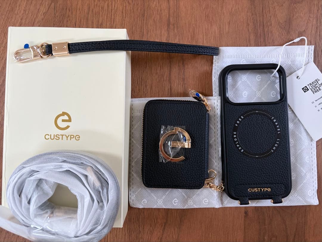 新品！CUSTYPE カスタイプ◆マグネットポーチ付iPhone17Proケース