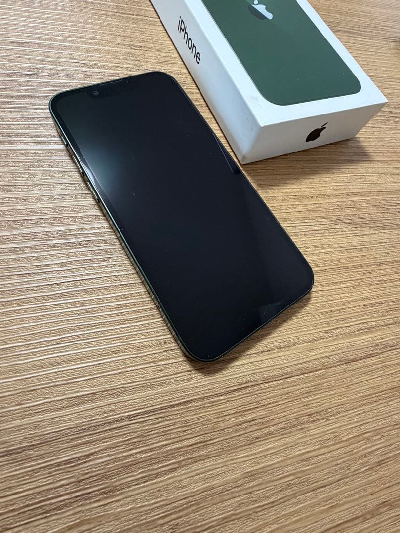 Apple iPhone 13 ダークグリーン 本体　バッテリー新品