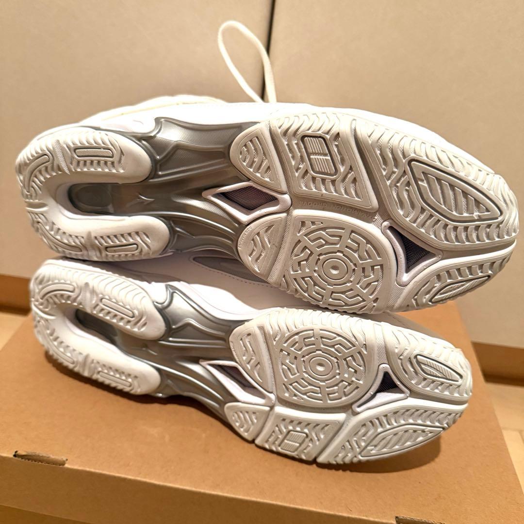 ミズノ　ウェーブダイバースLG4 サイズ25