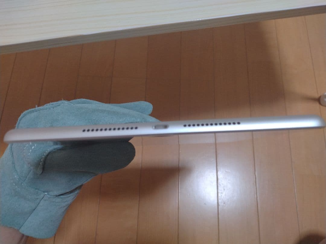 Apple iPad 10.2インチ シルバー 本体、128GB