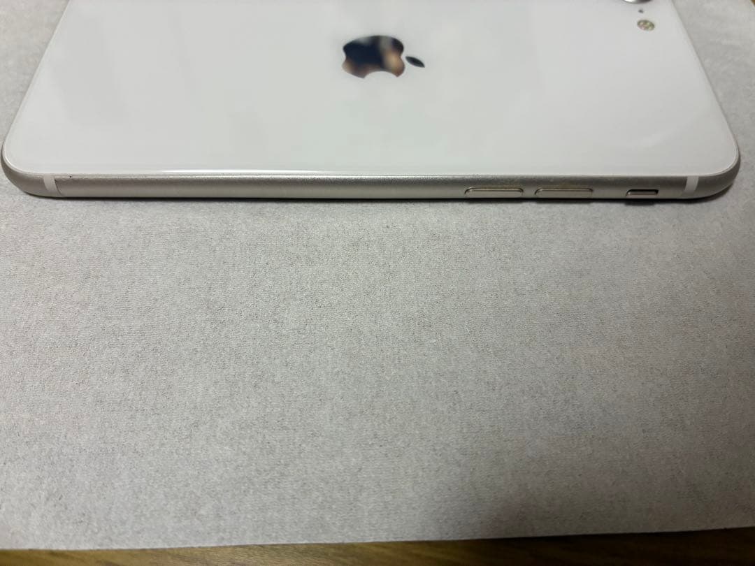 iPhone SE3 （第3世代) 128GB ホワイト 24時間以内発送