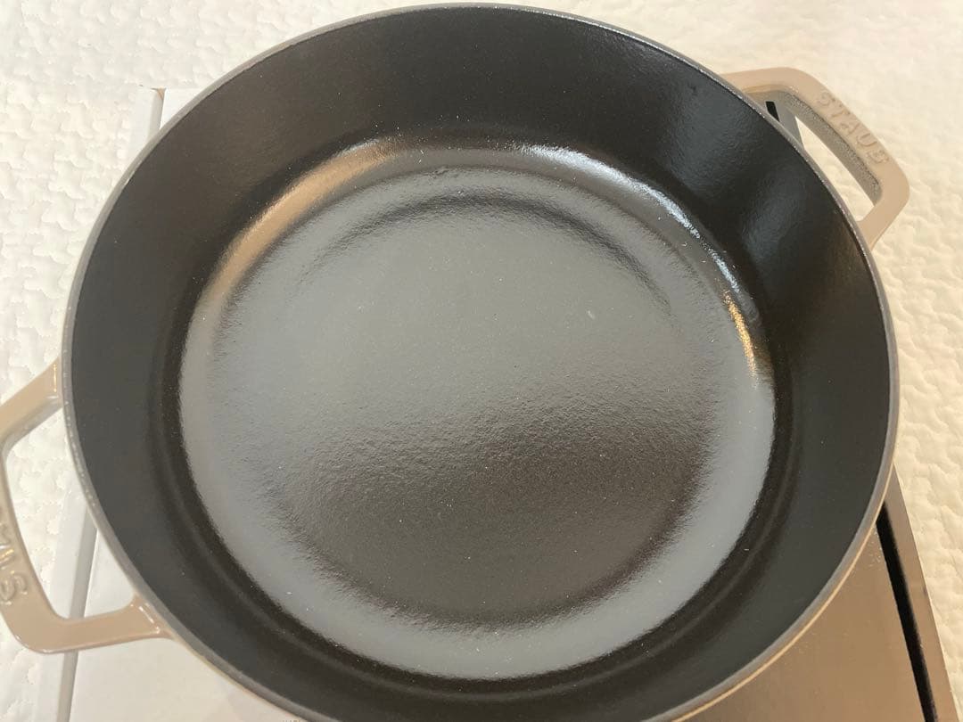 〈新品〉ストウブ　ブレイザー　ソテーパン　リネン　26㎝