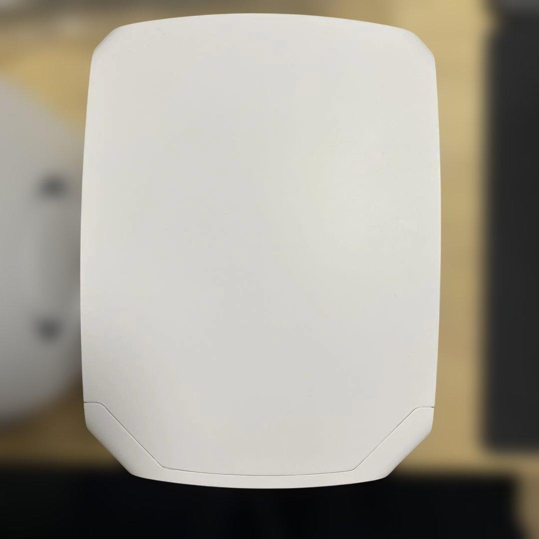 ADAM AUDIO D3V White モニタースピーカー