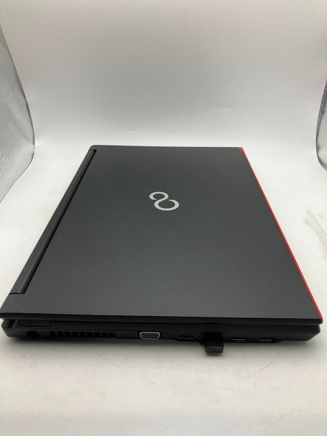 FUJITSU　ノートパソコン　LIFEBOOK　A576／Ｐ