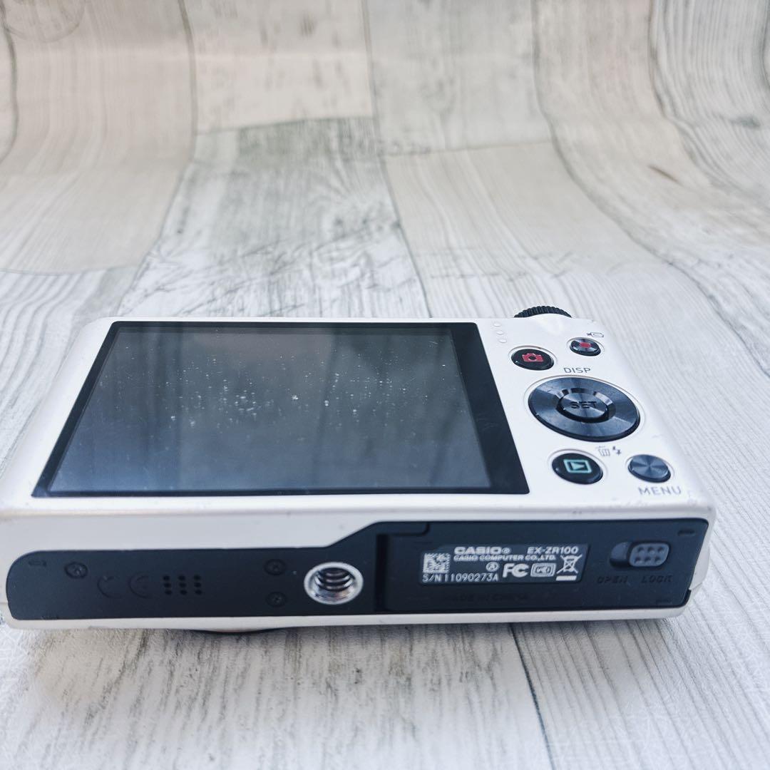 CASIO EXILIM カシオ コンパクトデジタルカメラ EX-ZR100