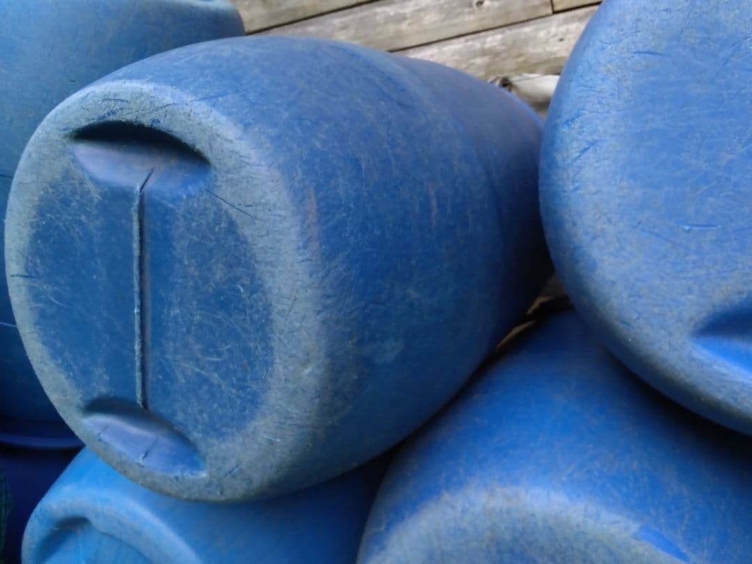 プラスチックタンク３５個まとめ売り　貯水タンク　雨水タンク　ウォータータンク