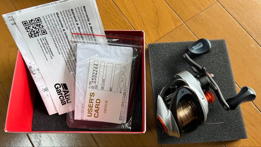 Abu Garcia REVO5XHSLP 右ハンドル ベイトリール ほぼ新品