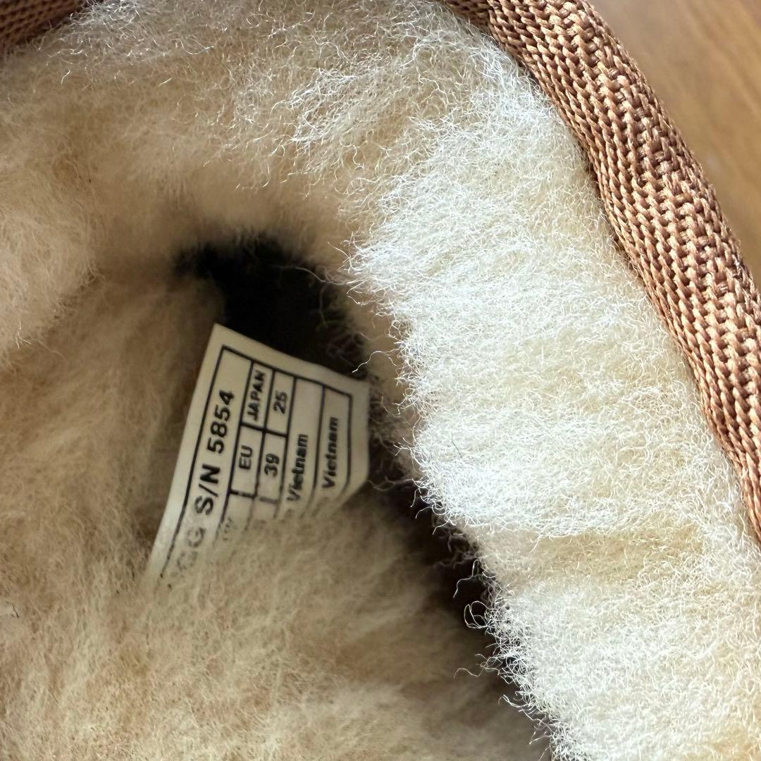 UGGムートンブーツ　キャメル