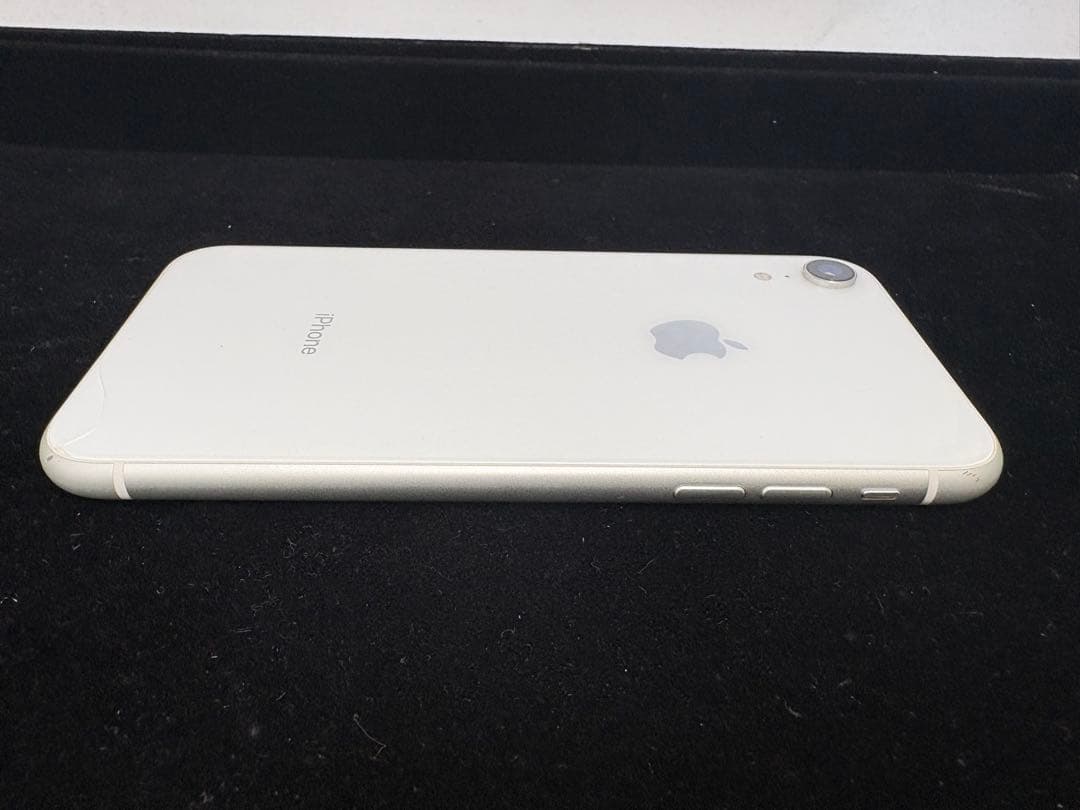 iPhoneXR 128GB ホワイト　バッテリー残量92%