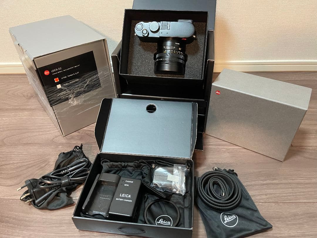 Leica Q2_予備バッテリー付き