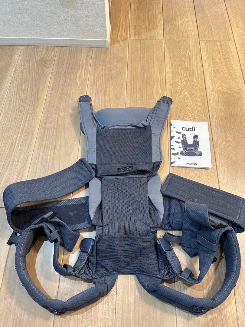 ヌナ　カドル　nuna cudl 抱っこ紐　藍色(アスペン)