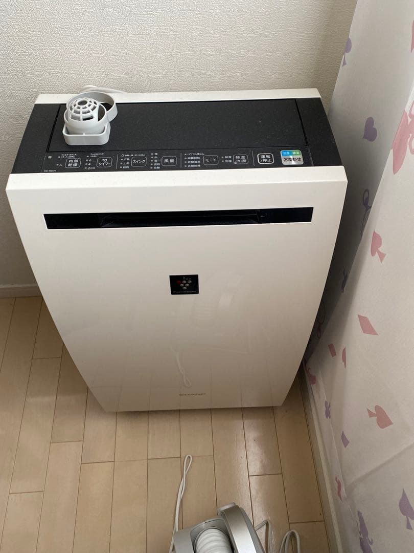 【ジャンク品　コンセント曲がり】SHARP 除加湿空気清浄機　kc-hd70-w