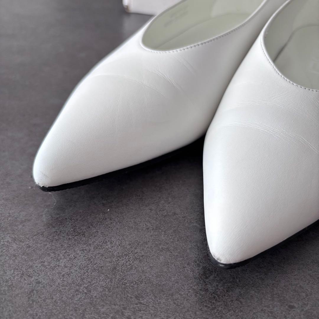 SHISEI MM POINTED U PUMPSレイン対応 ホワイト フラット