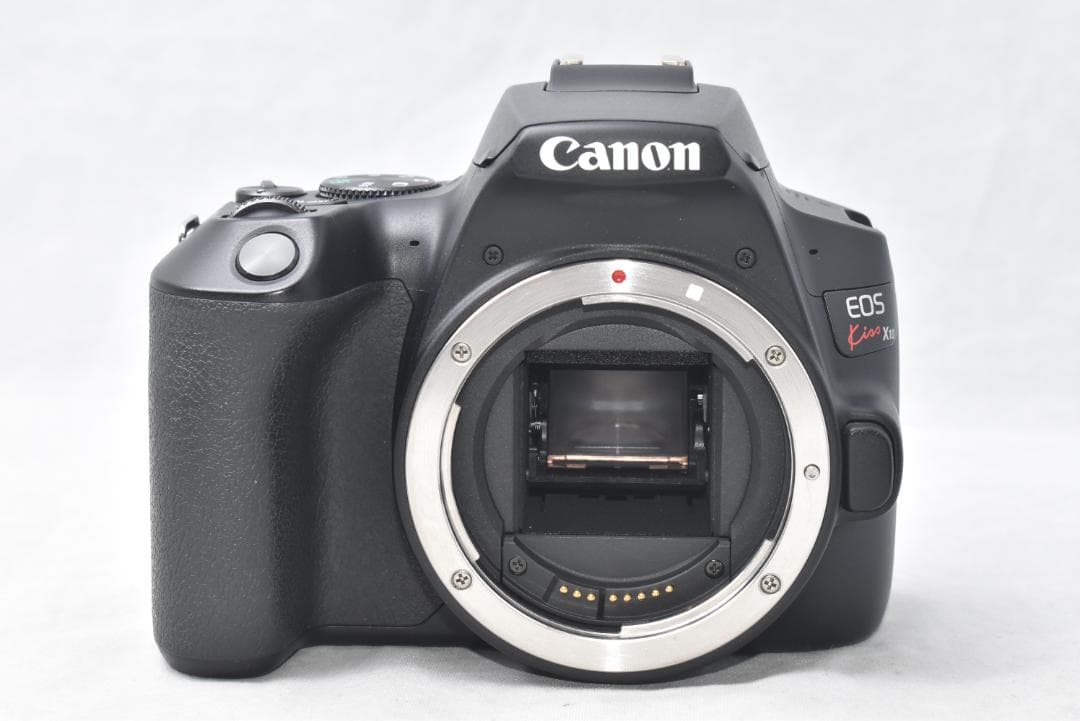 美品 Canon キヤノン EOS Kiss X10 レンズキット
