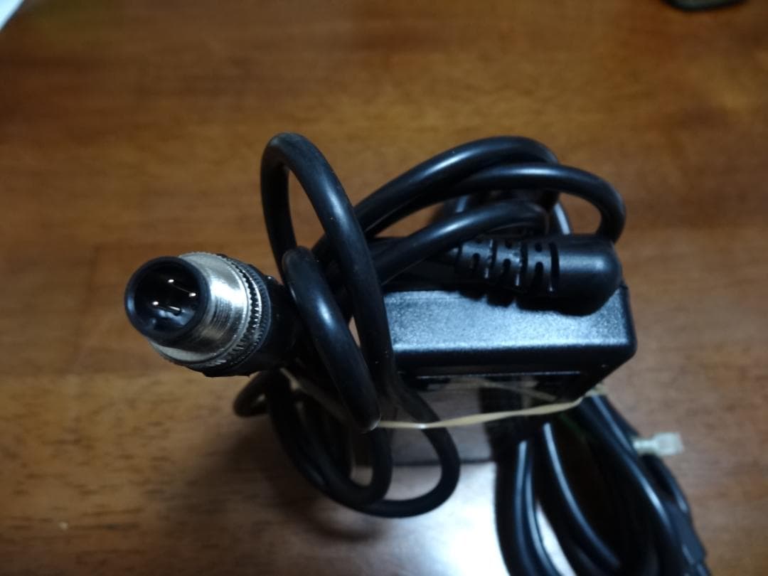 BESV　PSA1用充電器（中古・差し込み部アレンジ）