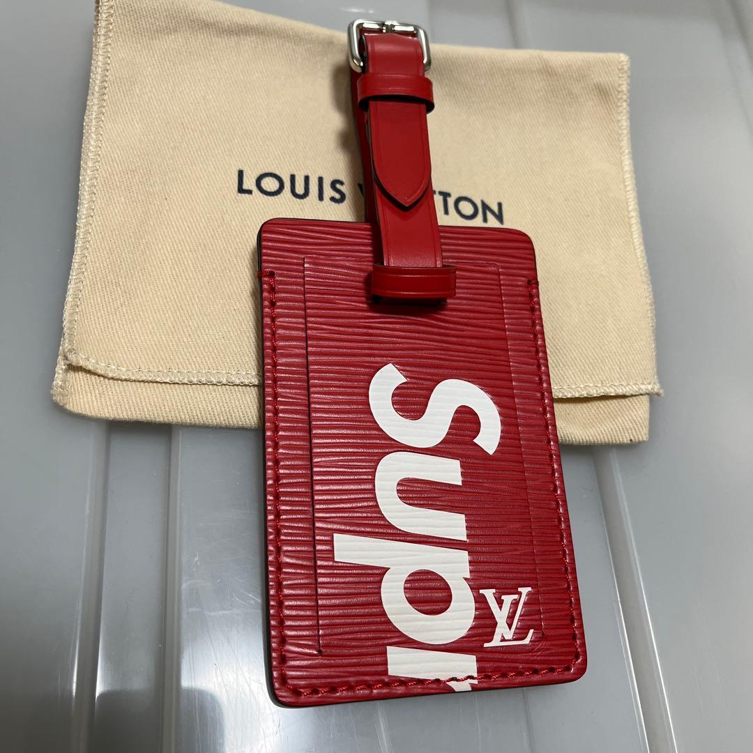 美品⭐︎ SUPREMEとLOUIS VUITTON レザー　ネームタグ　赤