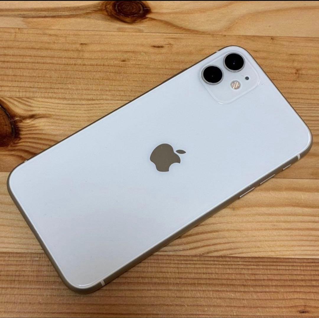 バッテリー新品　iPhone 11 64GB SIMフリー　美品
