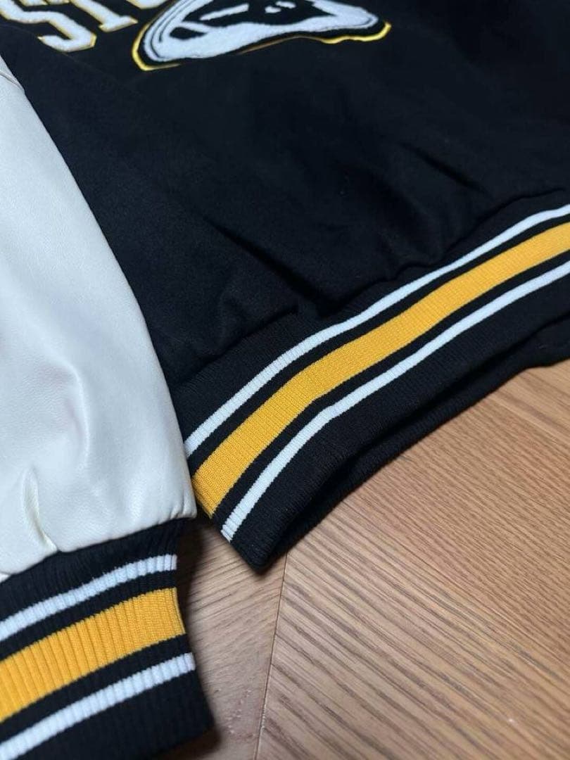 STÜSSY スタジャン ブラック/ホワイト 30 周年。最終値下げ