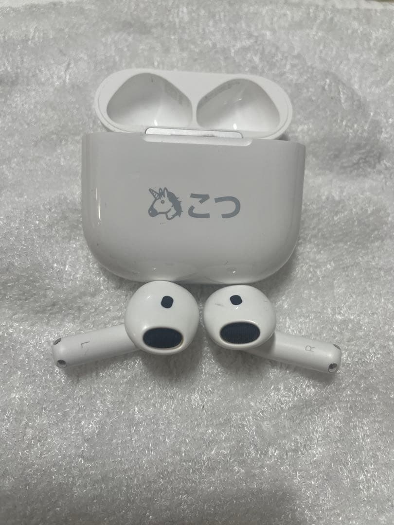 【中古】　AirPods4 【Apple care 期限切れ】【刻印あり】