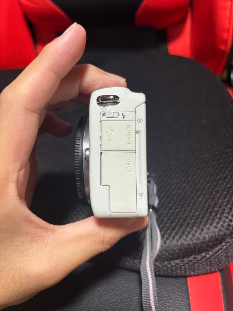 デジタルカメラ Canon EOS M10