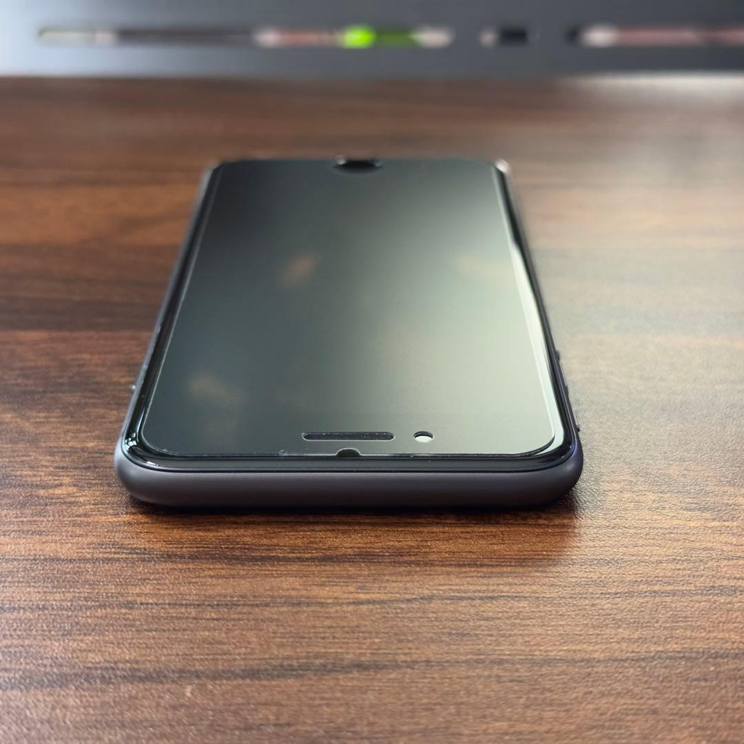 iPhone 8 64GB スペースグレイ SIMフリー バッテリー85%