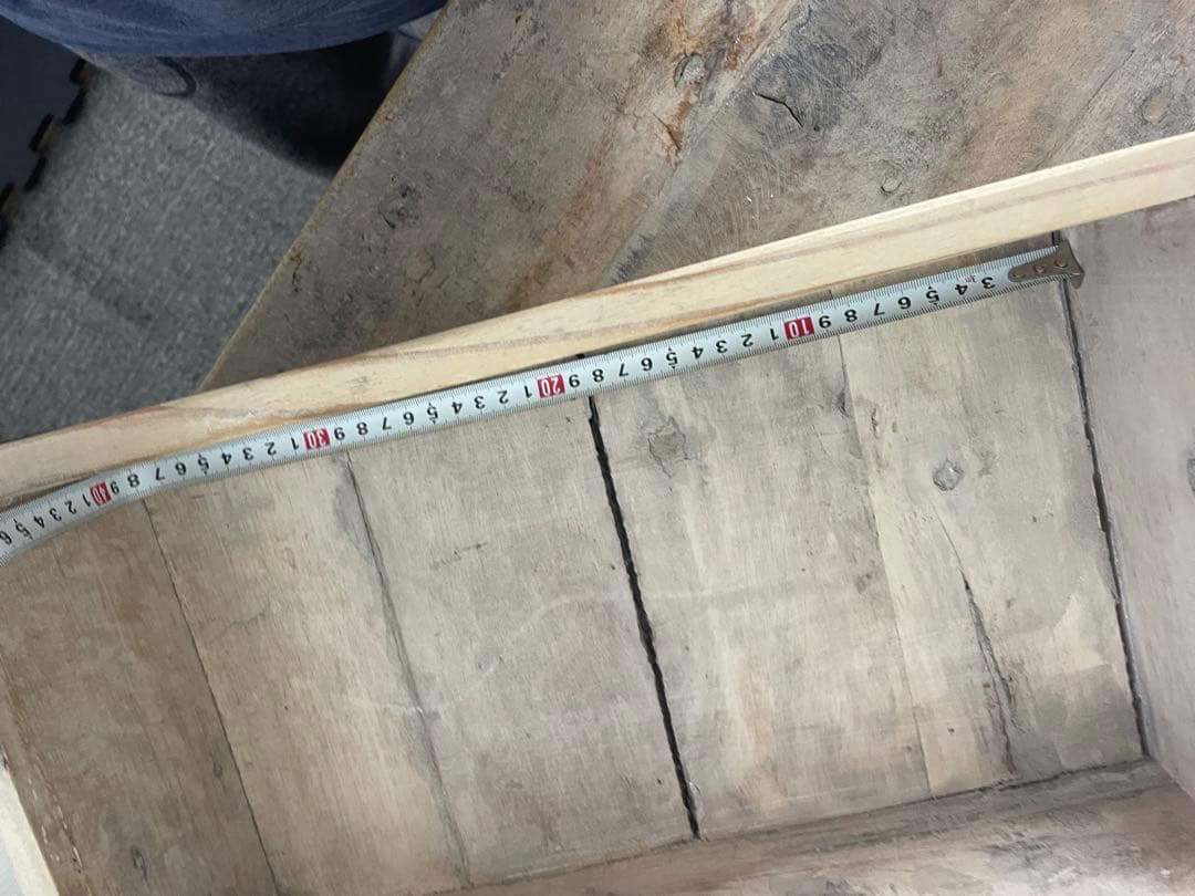 小振りなアンティーク机　デスク　古材　ビンテージ　ホワイト　ファニチャー