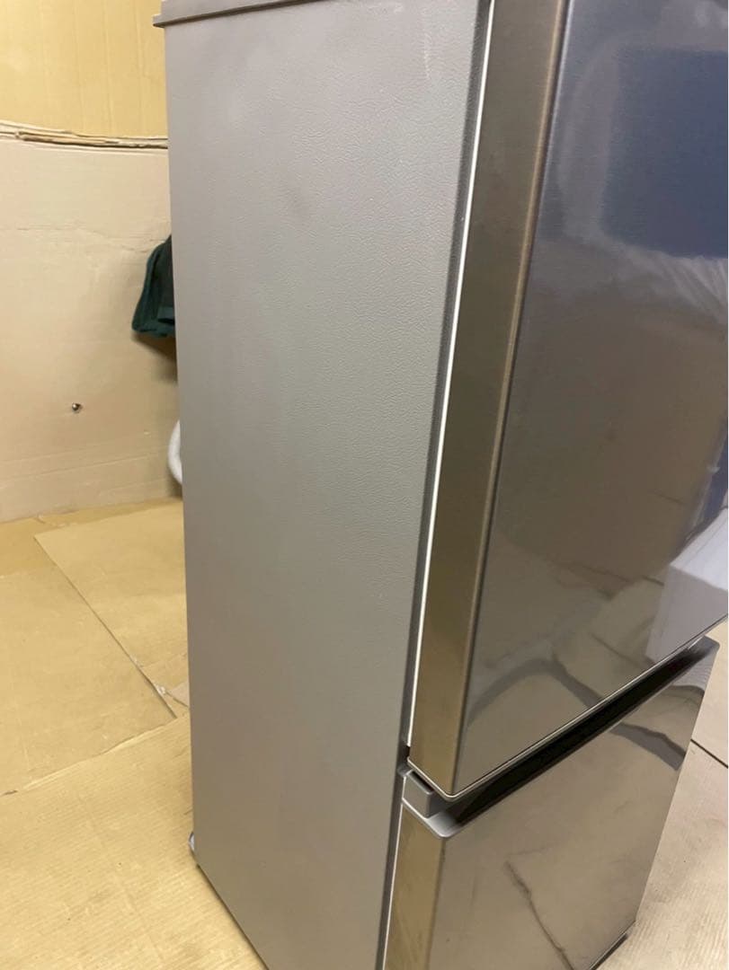 シルバー冷蔵庫 上部冷凍室 3段棚
