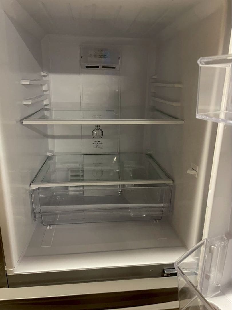 シルバー冷蔵庫 上部冷凍室 3段棚