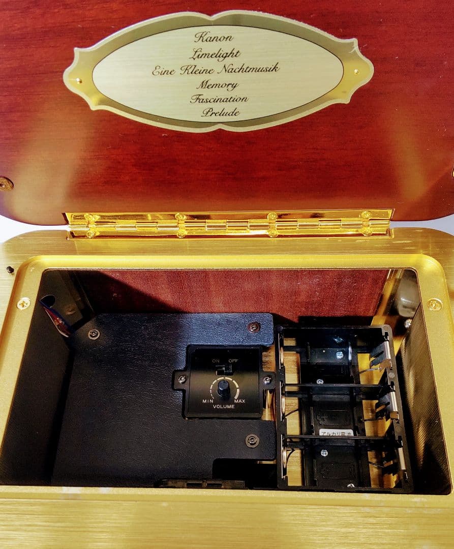 SEIKO EMBLEM　高級置時計　HW449B