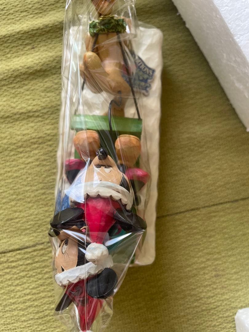 ディズニー　Showcase ミッキー　ミニー　プルート　ソリ 置物